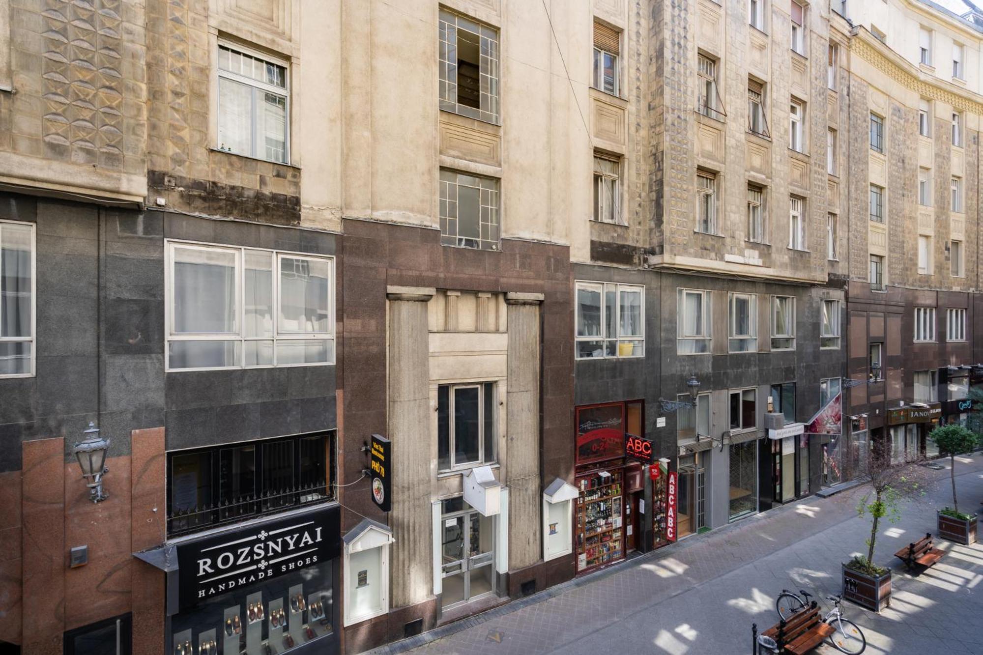 Vaci Loft Suites Budapest Exterior foto